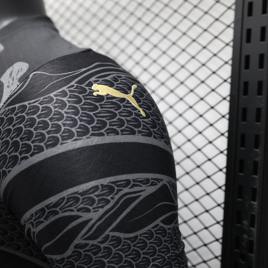 Manchester City "Golden Ways" Special Kit